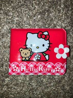 Hello Kitty Red and White Floral Snap Wallet Vintage 1998 Sanrio